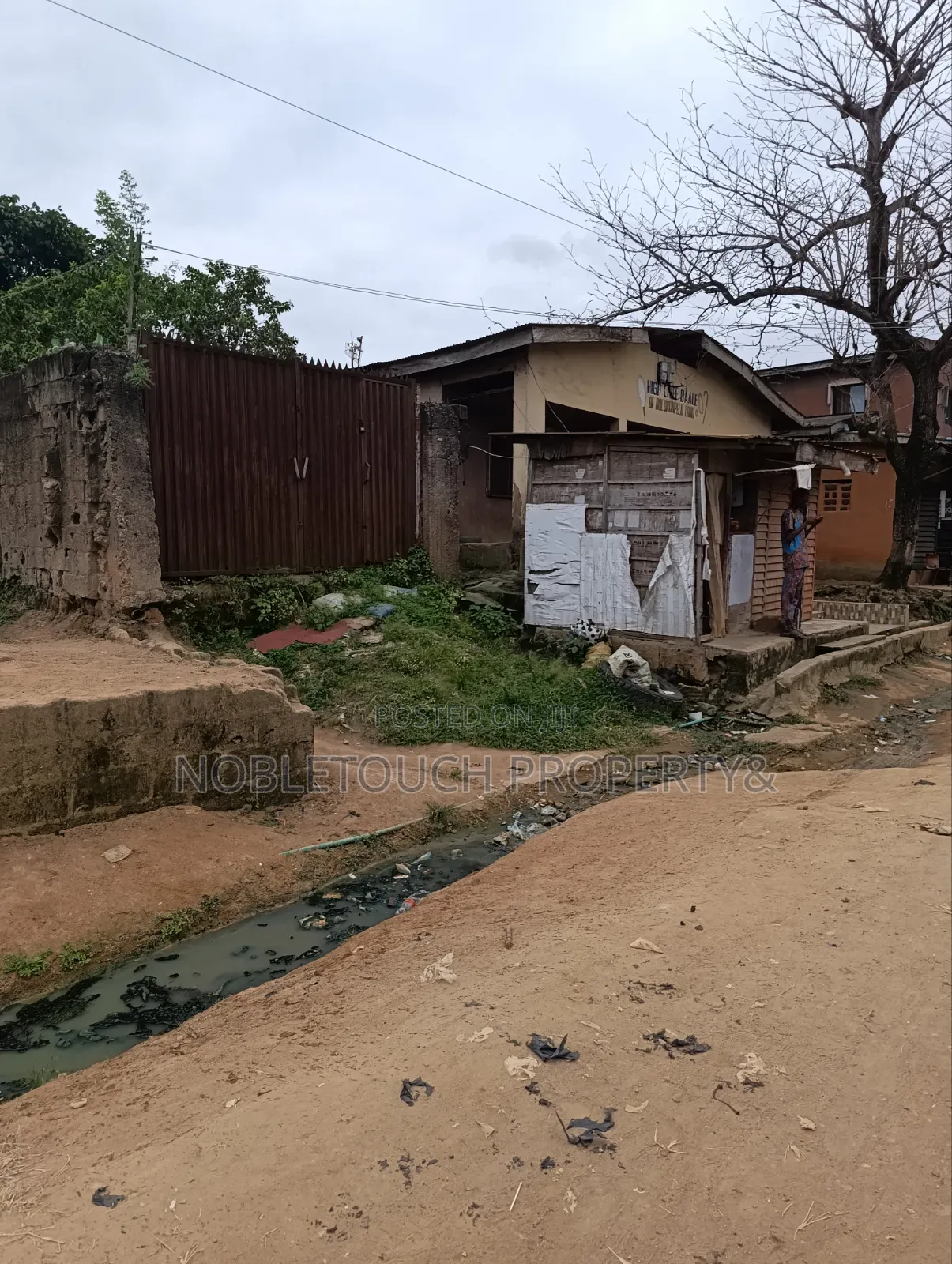 2bdrm Bungalow in Bolurunpelu Street, College for sale
