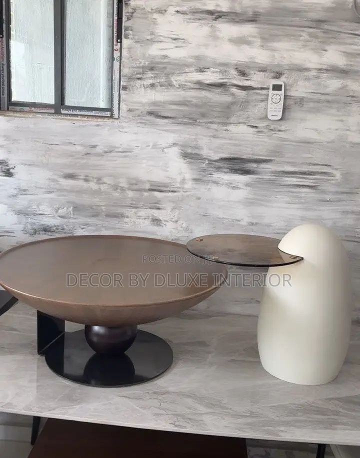 Italian Minimalist High-End Round Coffee Table