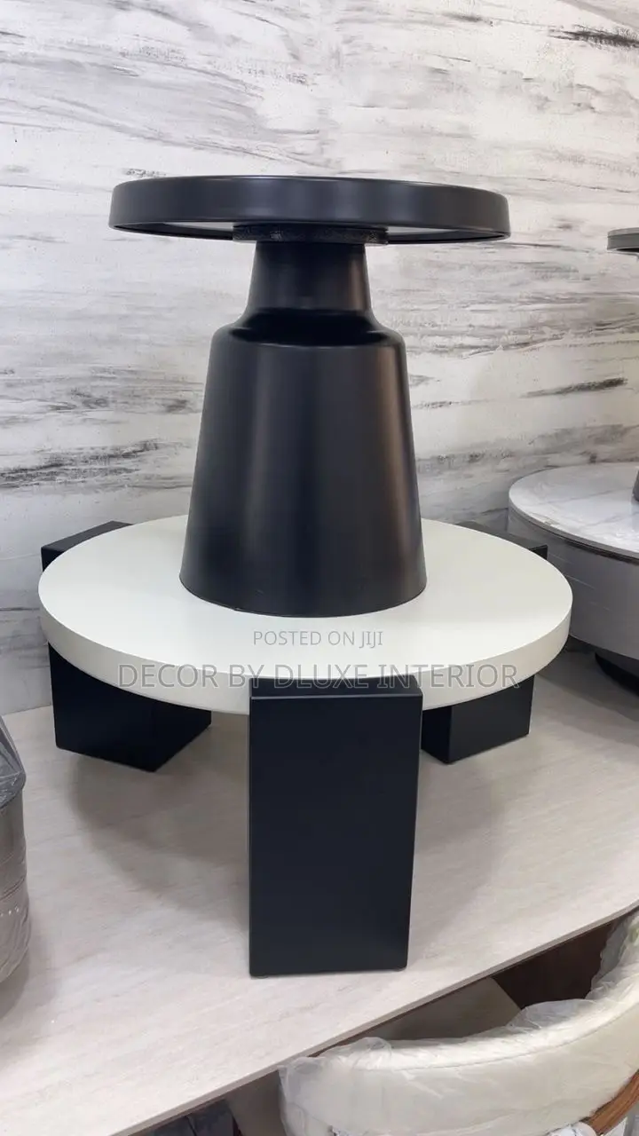 Modern Italian Design Cream Round Coffee Table With Side Table