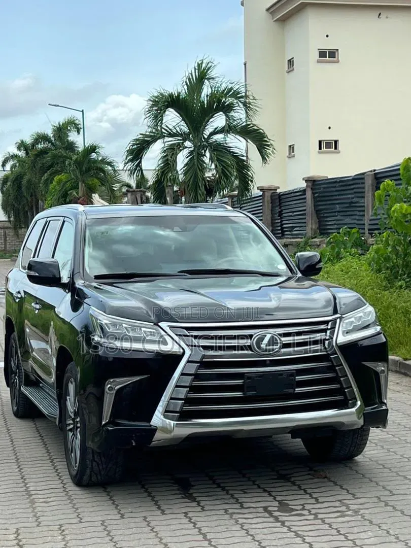 Lexus LX 2016 Black