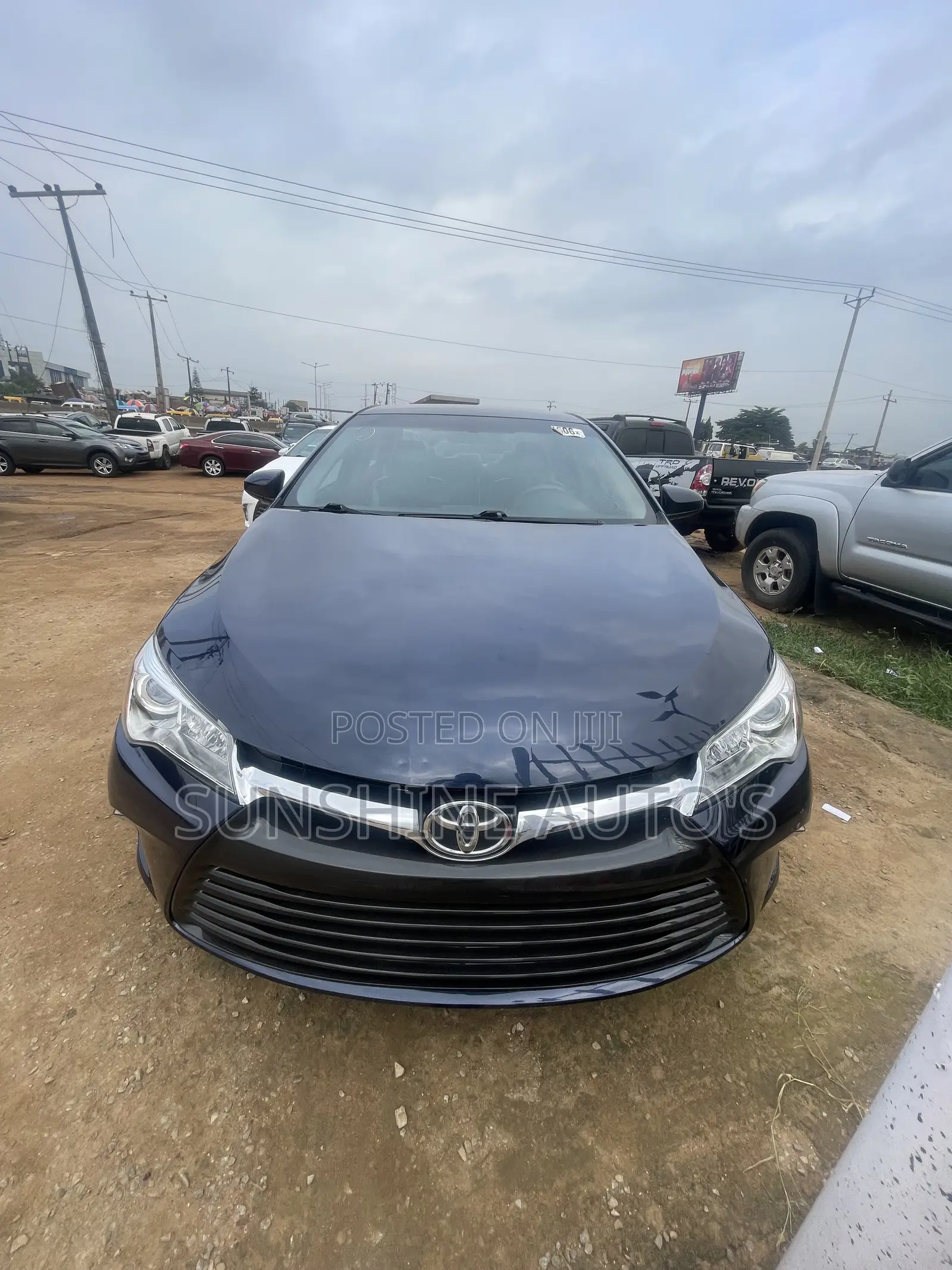Toyota Camry LE 4dr Sedan (2.5L 4cyl 6A) 2016