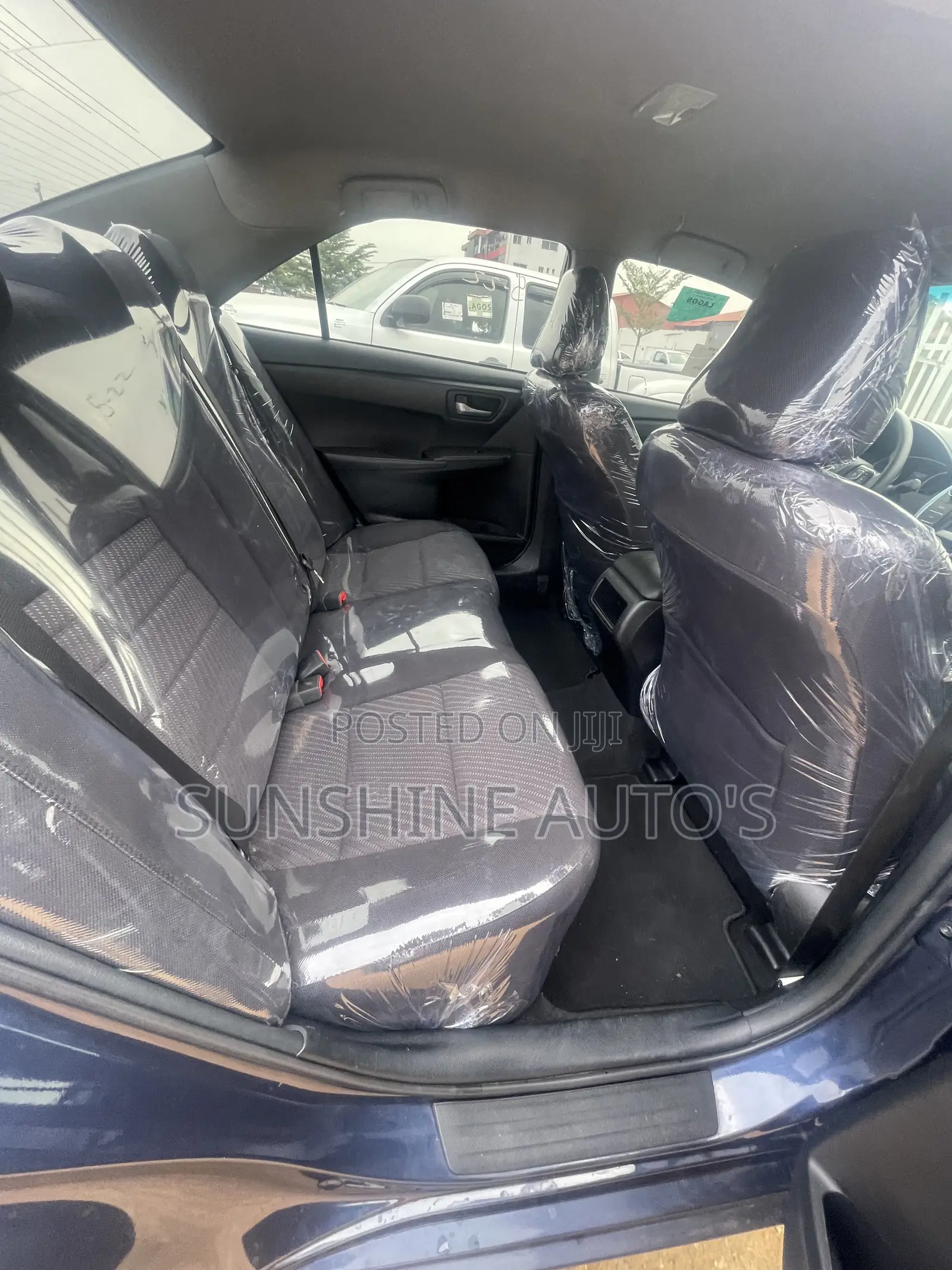 Toyota Camry LE 4dr Sedan (2.5L 4cyl 6A) 2016