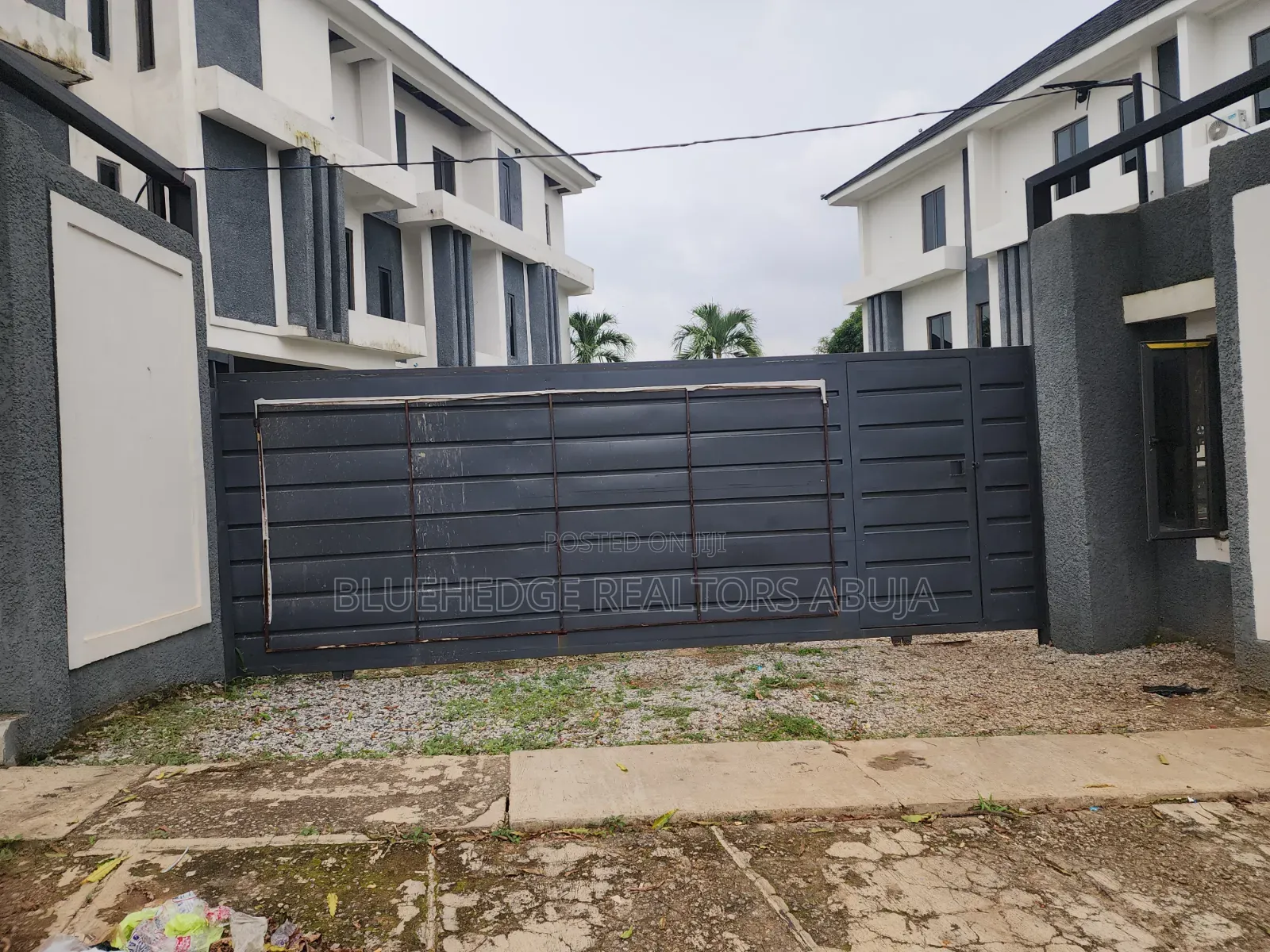 4bdrm Duplex in Zone 5 / Wuse for sale