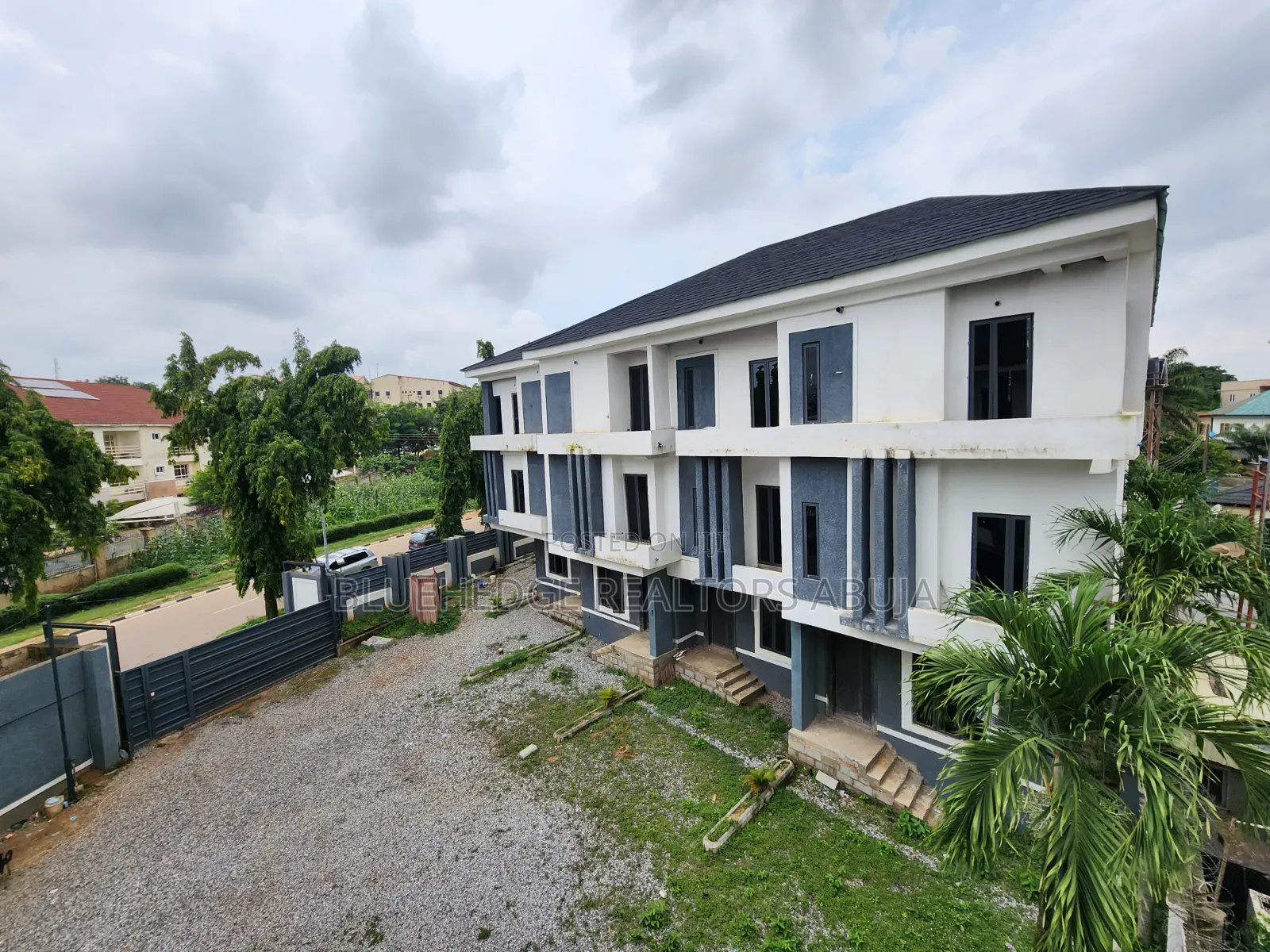 4bdrm Duplex in Zone 5 / Wuse for sale