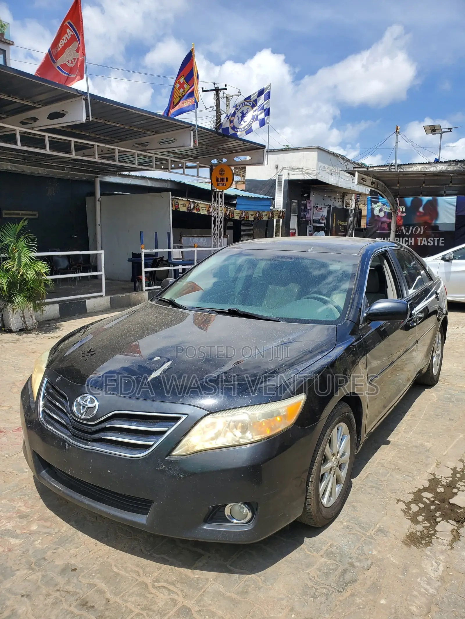 Toyota Camry XLE V6 4dr Sedan (3.5L 6cyl 6AM) 2010 Black