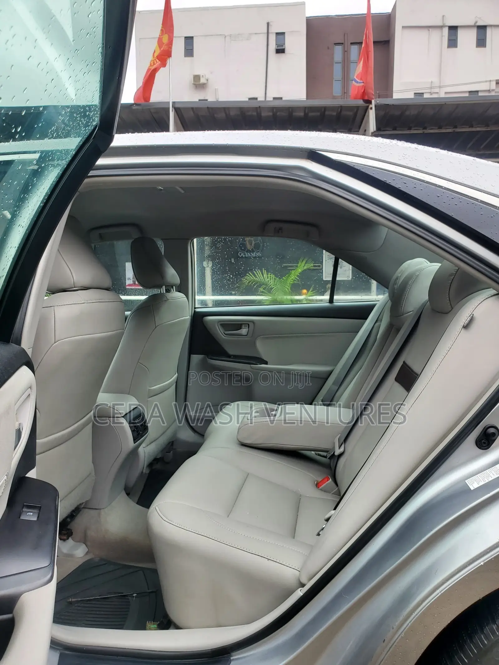 Toyota Camry XLE 4dr Sedan (2.5L 4cyl 6A) 2015 Silver
