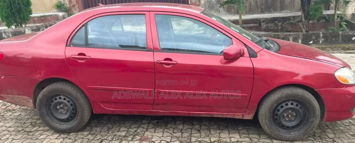 Toyota Corolla 2004 Red