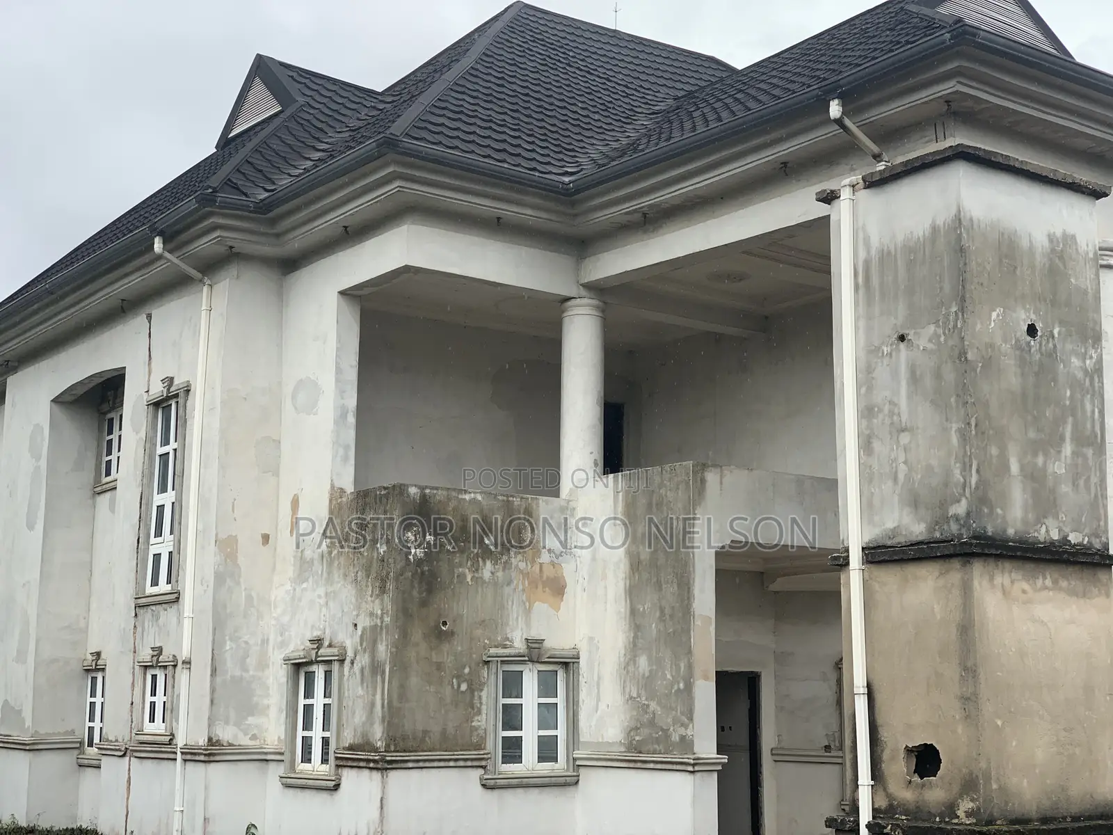 6bdrm Duplex in Area C Layout, Owerri for sale