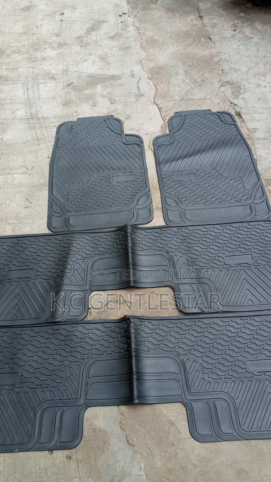 Brand New Foot Mate 3seater