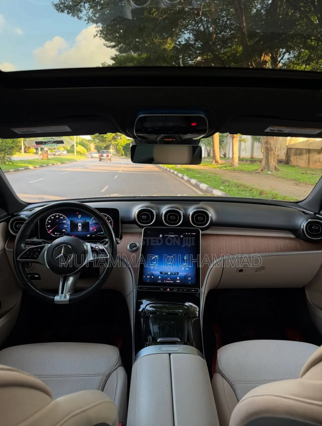 Mercedes-Benz C300 2022 Brown