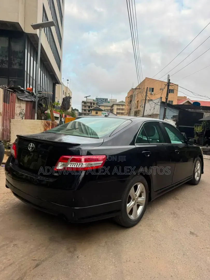 Toyota Camry 2011 Black