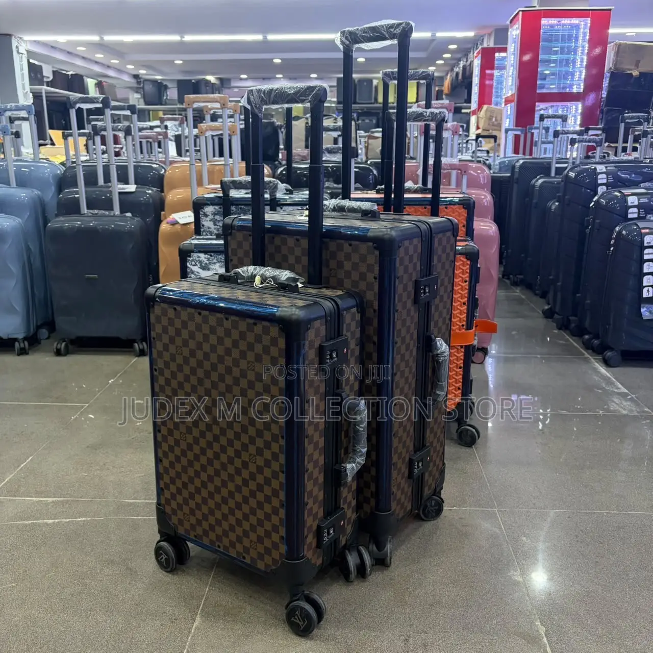 Luxury Christian Dior Chest Luggage Set