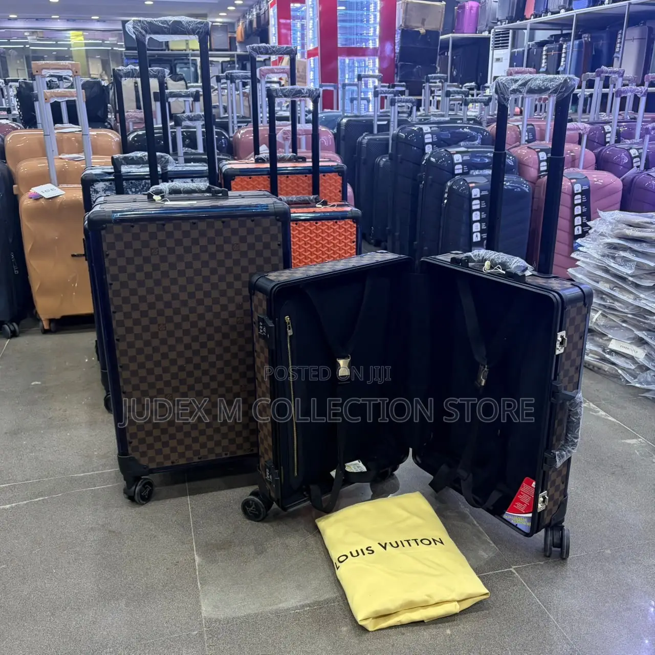 Luxury Christian Dior Chest Luggage Set