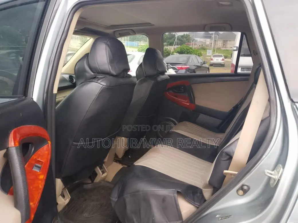 Toyota RAV4 2007 Gray