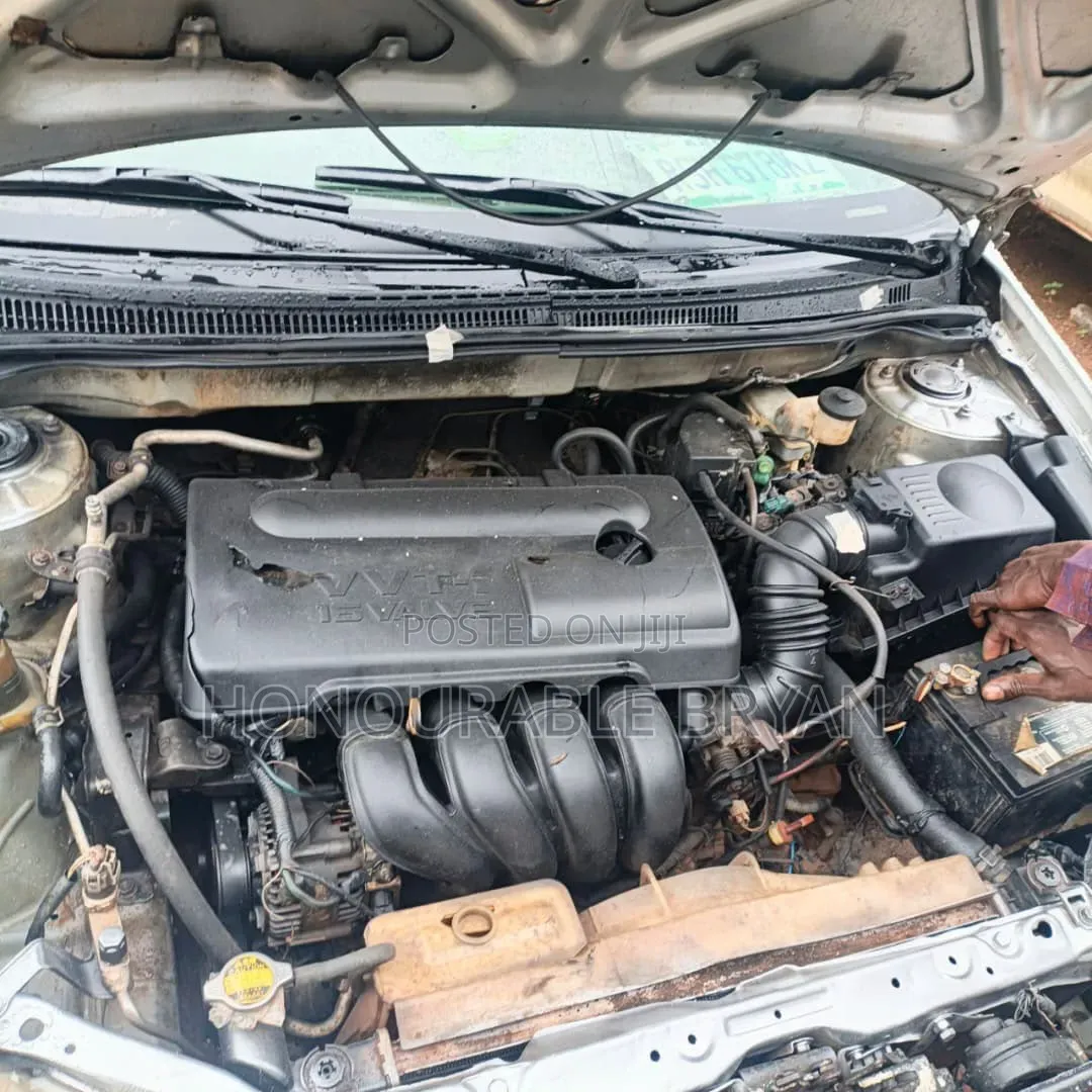 Toyota Corolla 2004 Silver