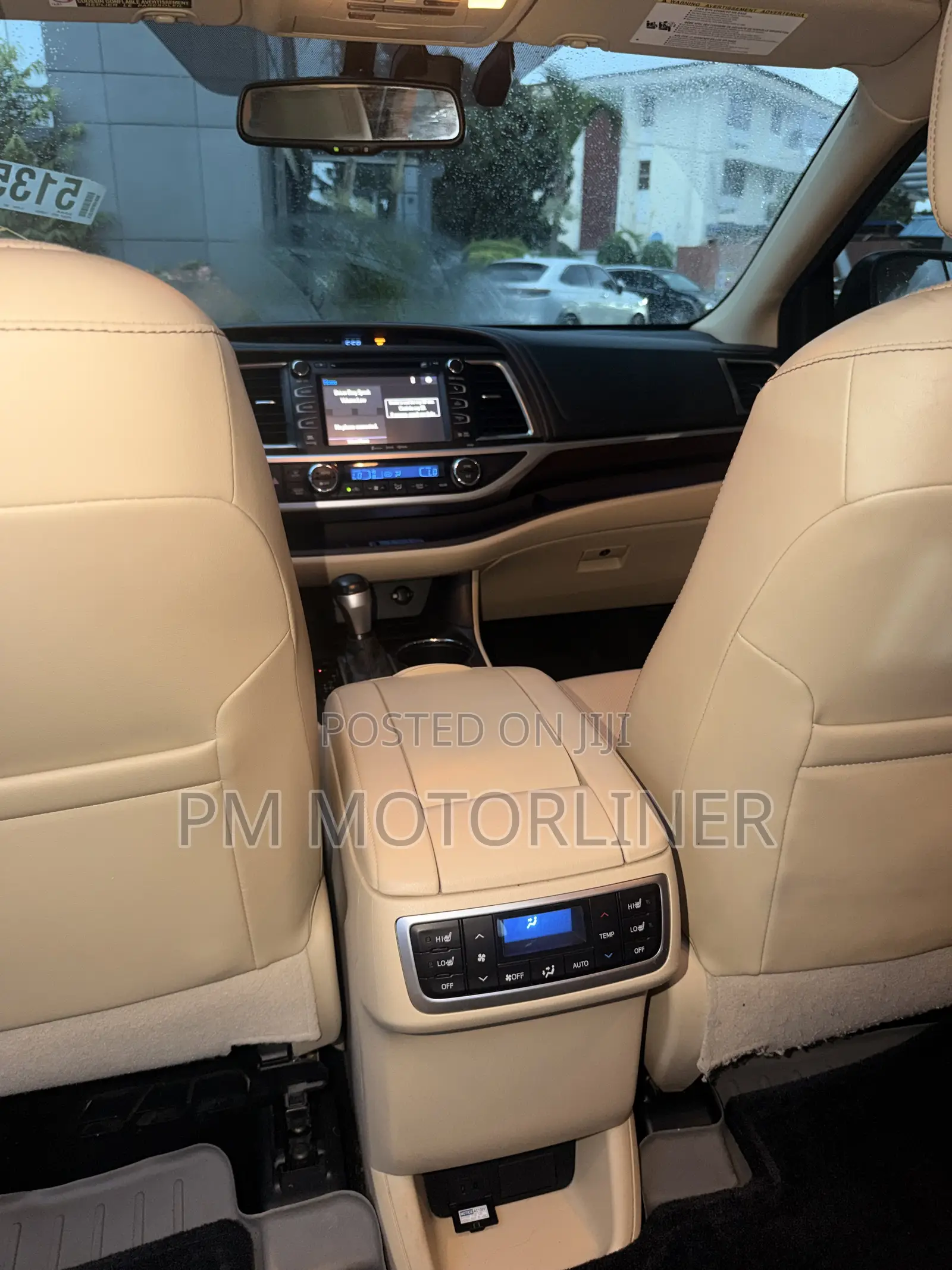 Toyota Highlander Limited Platinum 4dr SUV AWD (3.5L 6cyl 6A) 2015