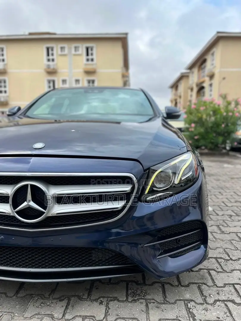 Mercedes-Benz E300 2017 Black