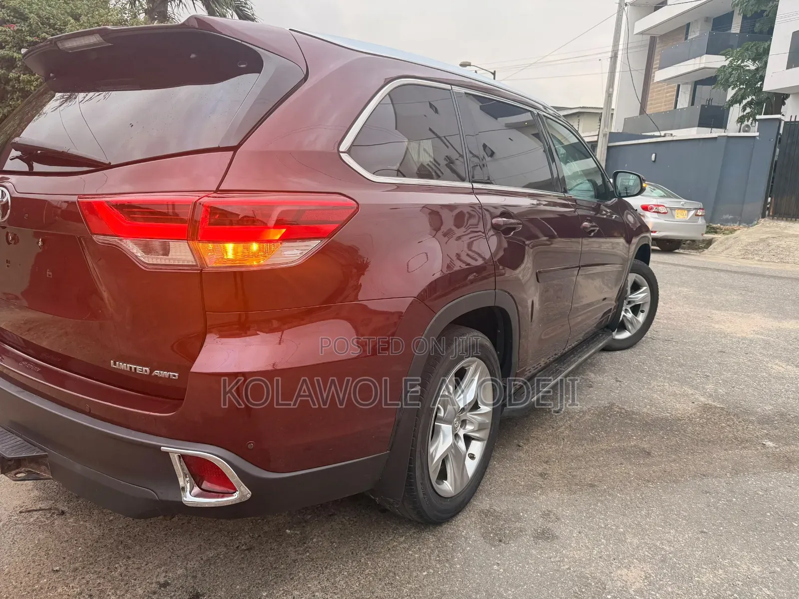 Toyota Highlander Limited Platinum 4dr SUV AWD (3.5L 6cyl 6A) 2015