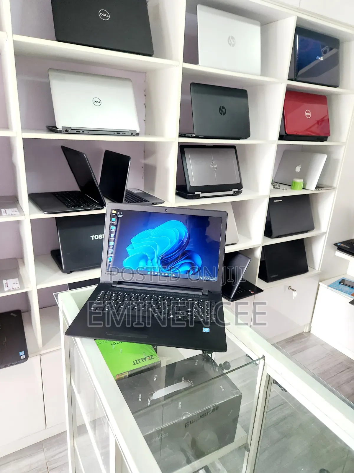 Laptop Lenovo IdeaPad 110 4GB Intel Celeron HDD 500GB