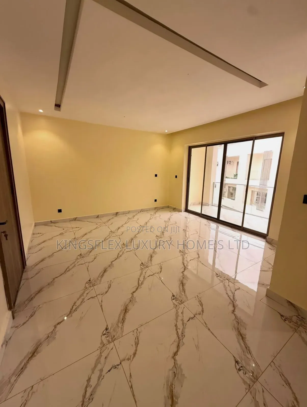5bdrm Townhouse/Terrace in Estate, Maitama for sale