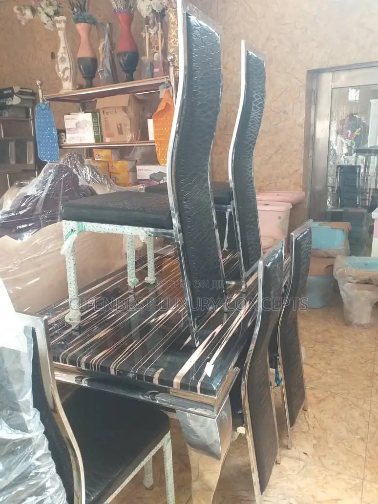 Animal Leg Dinning Table With 6 Chair