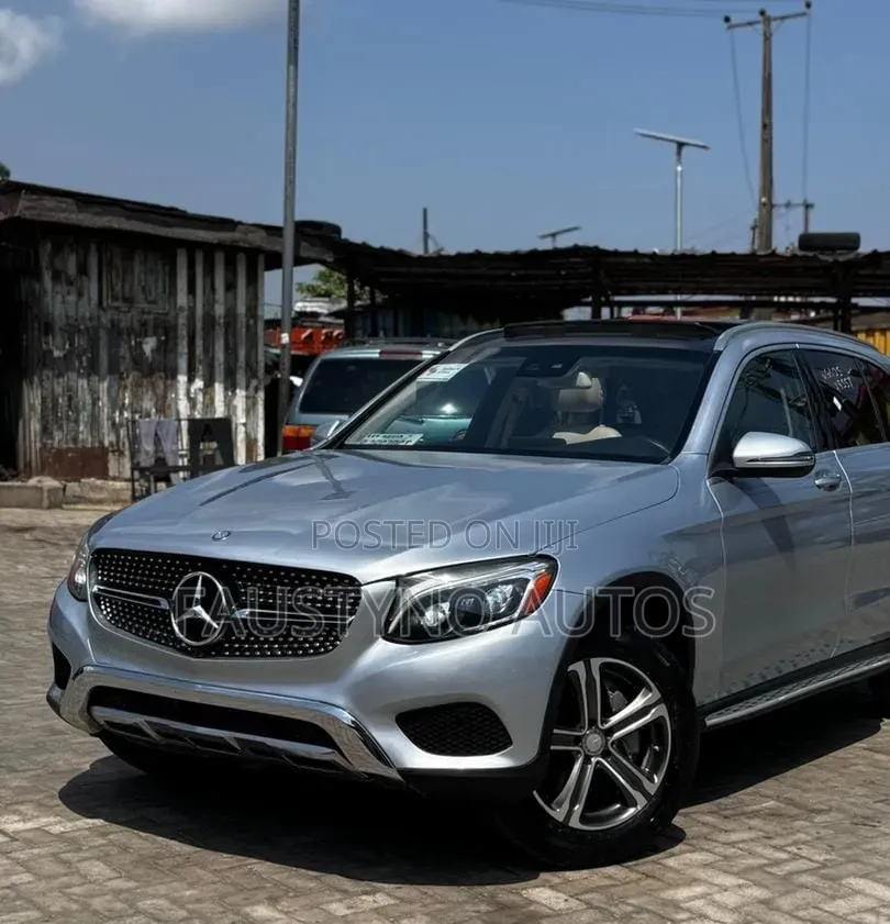Mercedes-Benz GLC-Class 2016 Blue