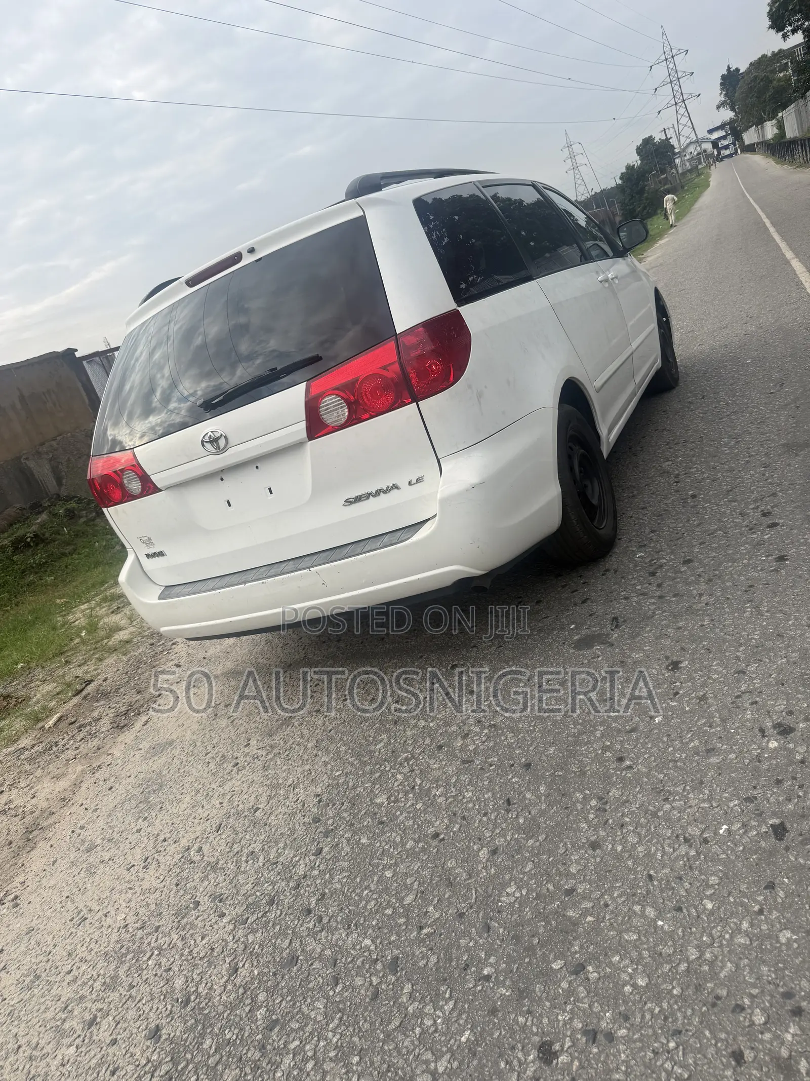 Toyota Sienna LE AWD 2006 White