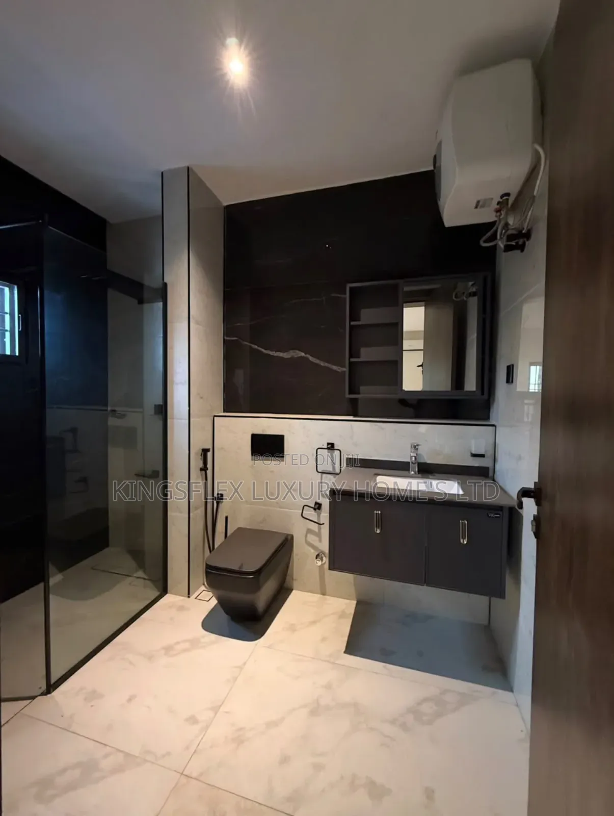 5bdrm Duplex in Estate, Galadimawa for sale