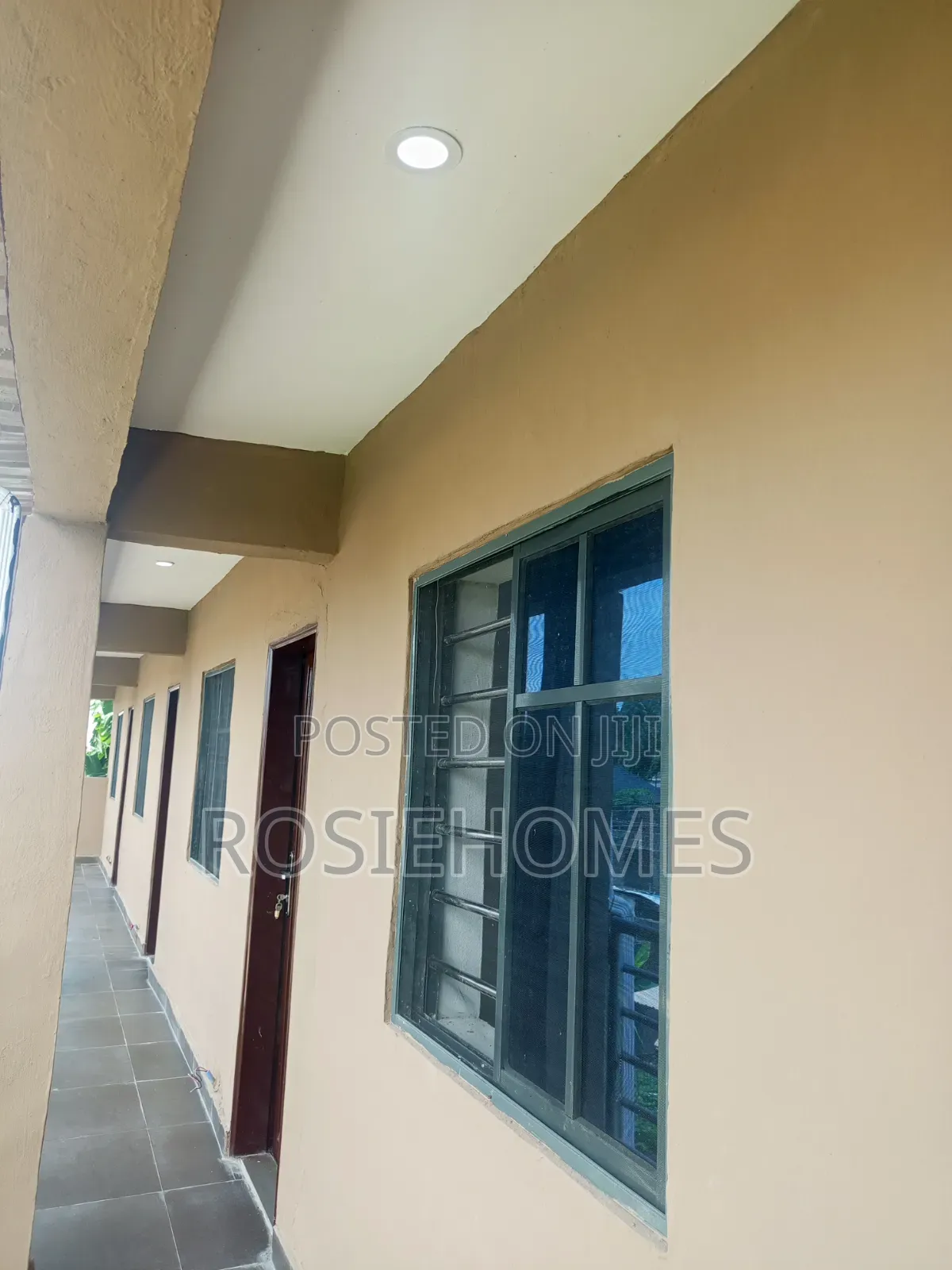 1bdrm House in With Solar Power,, Elemoro for rent