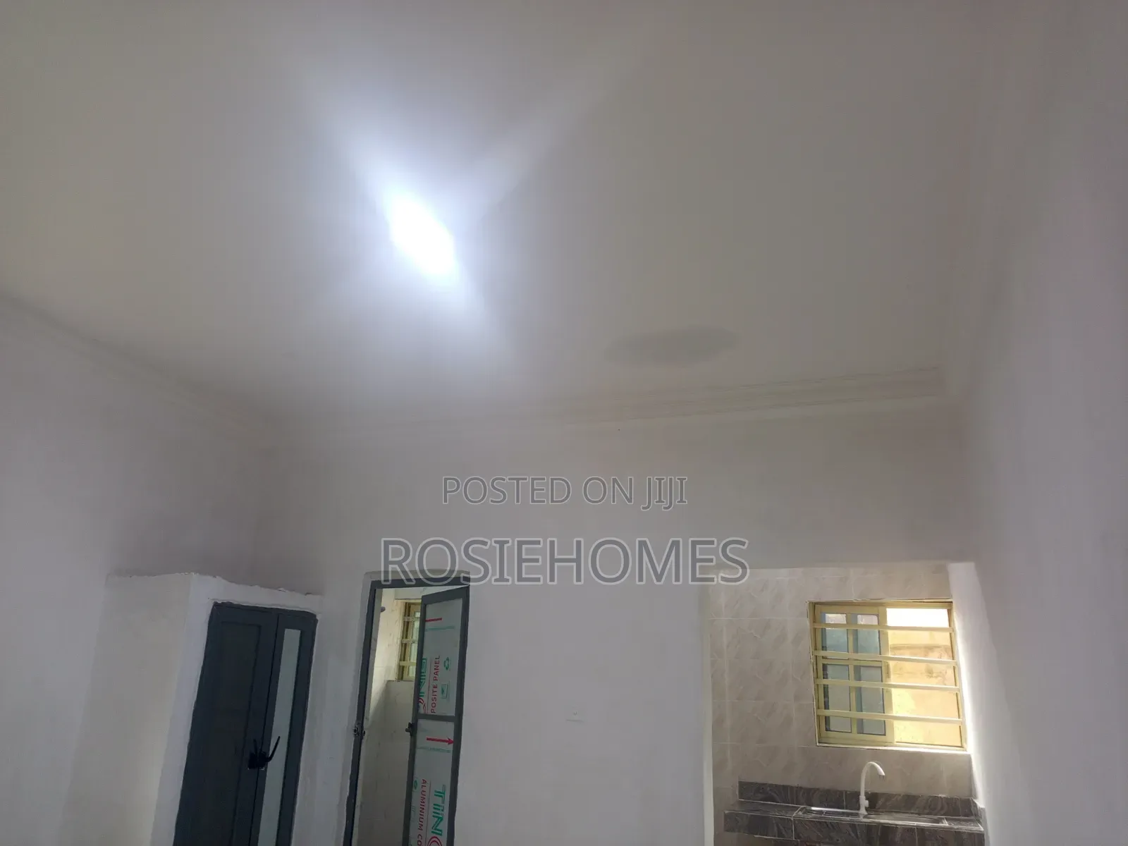 1bdrm House in With Solar Power,, Elemoro for rent