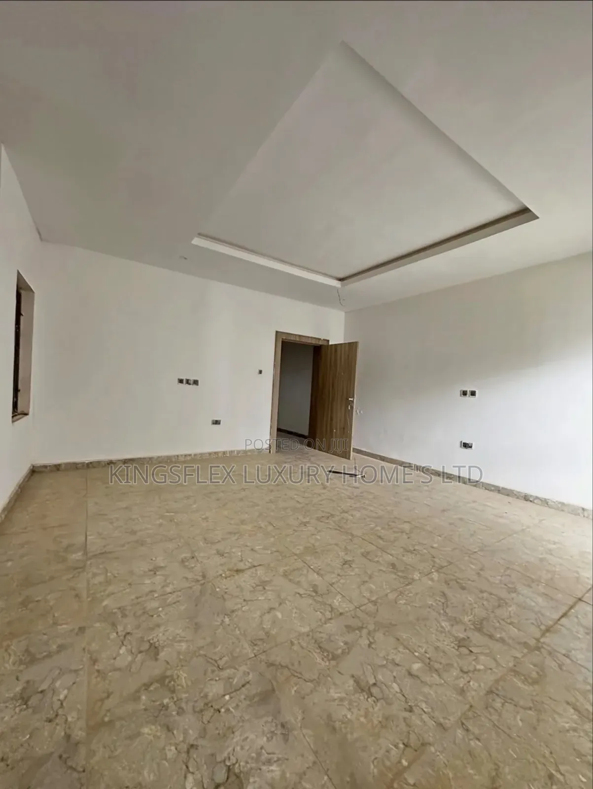 4bdrm Townhouse/Terrace in Estate, Apo Resettlement for sale