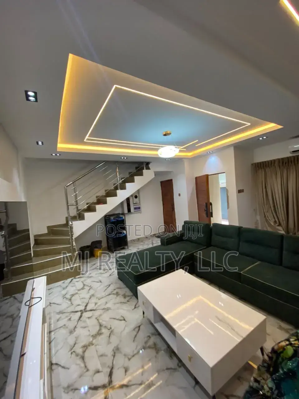 2bdrm Townhouse/Terrace in Omole Phase 2 for sale