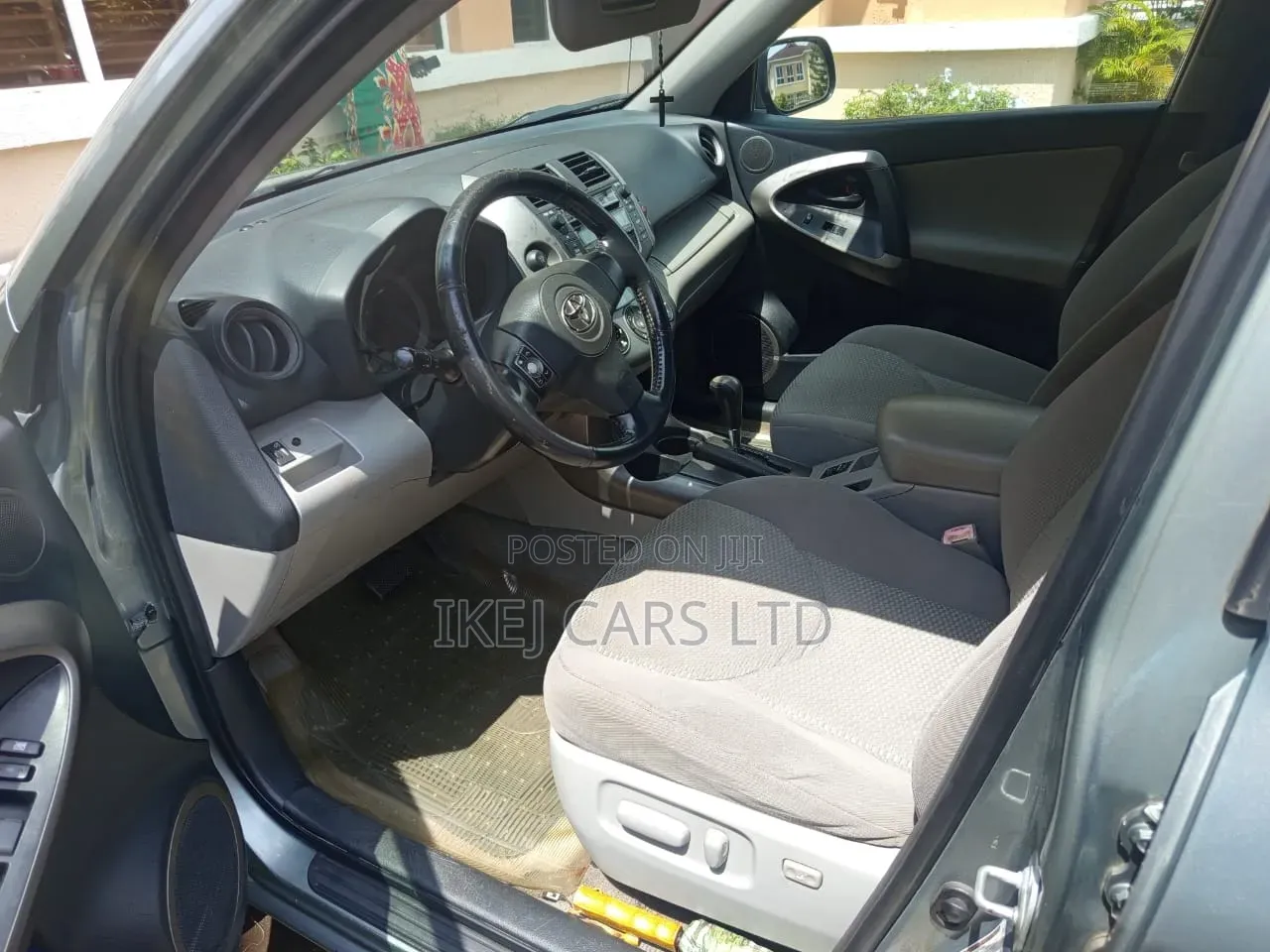 Toyota RAV4 2010 Gray