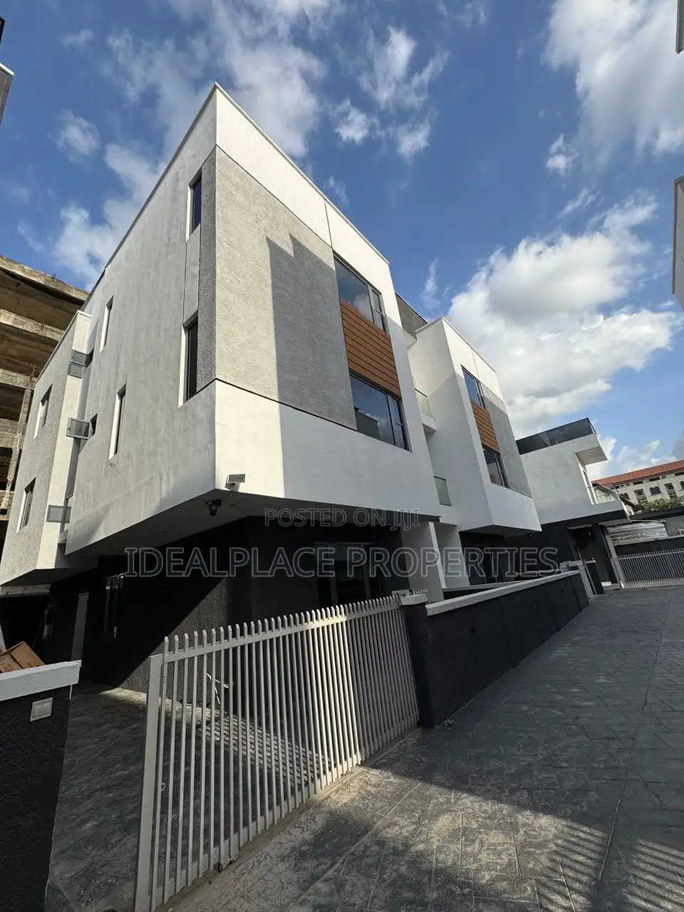 4bdrm Duplex in Adeniyi Jones for sale