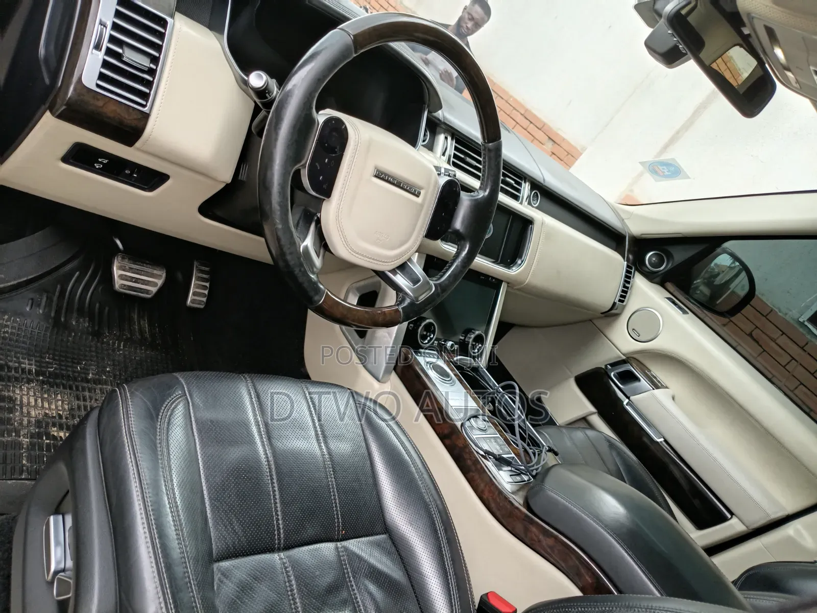 Land Rover Range Rover Vogue 2015 Black