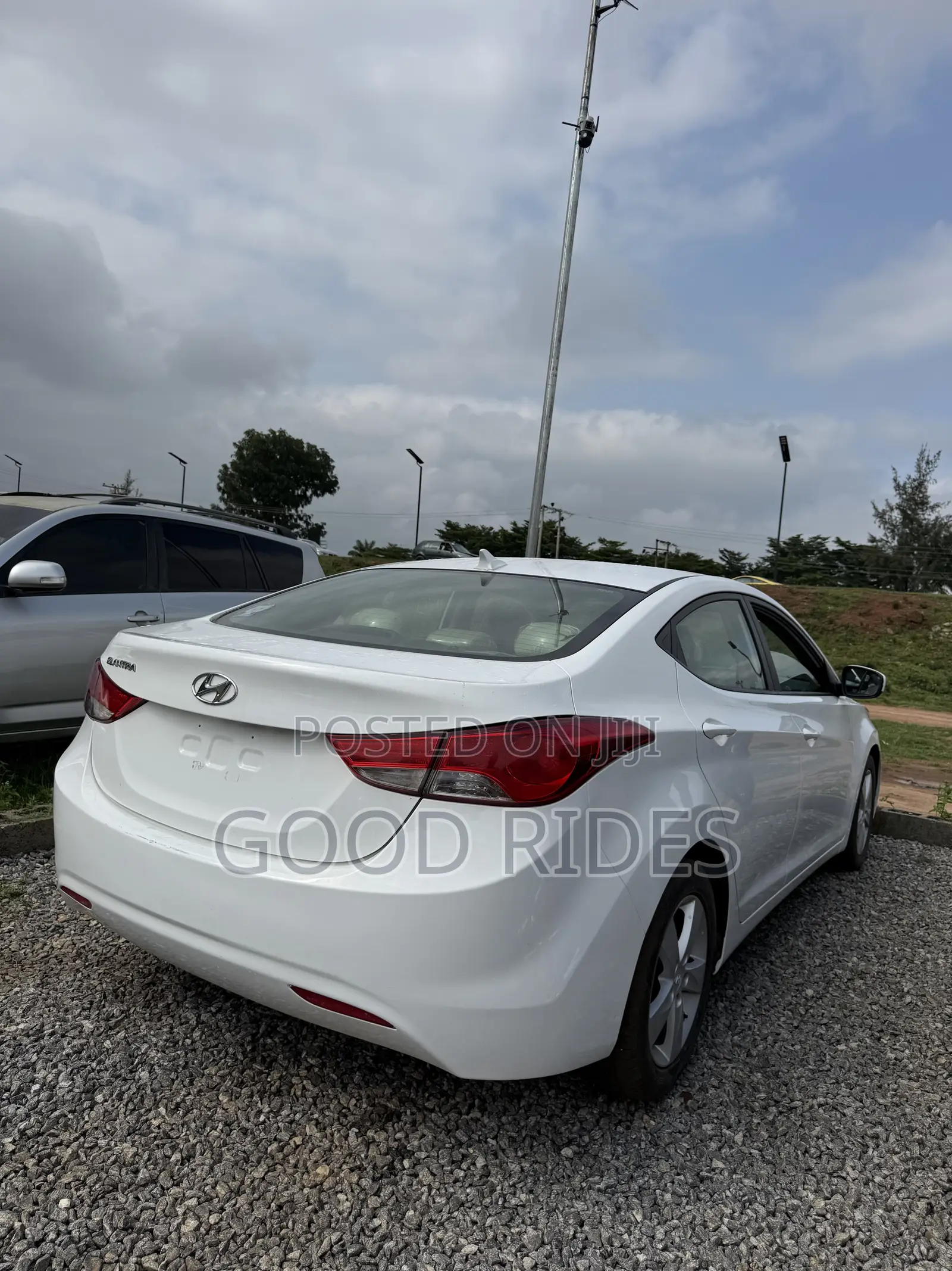 Hyundai Elantra GLS Sedan FWD (1.8L 4cyl 6A) 2013 White