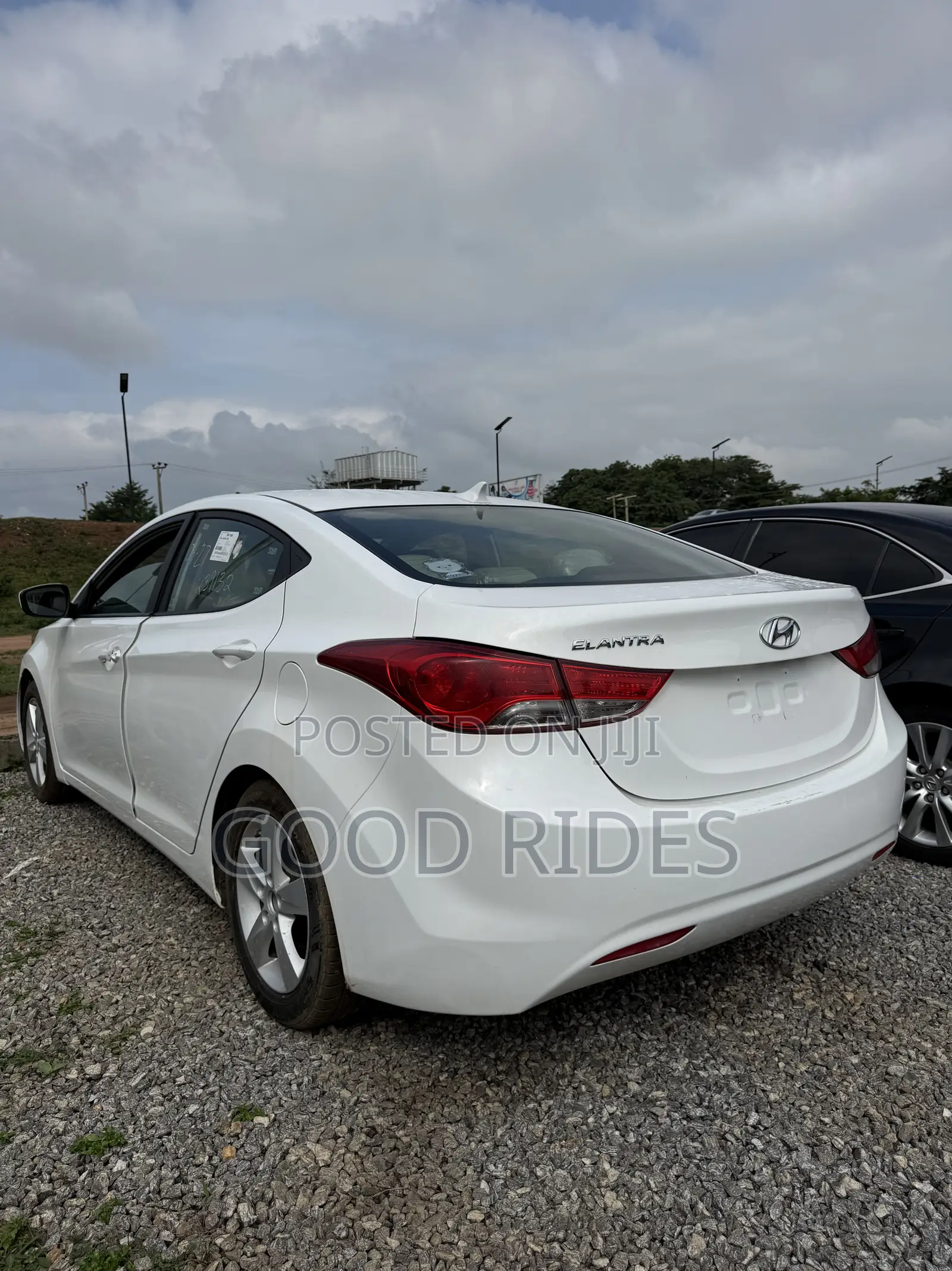 Hyundai Elantra GLS Sedan FWD (1.8L 4cyl 6A) 2013 White