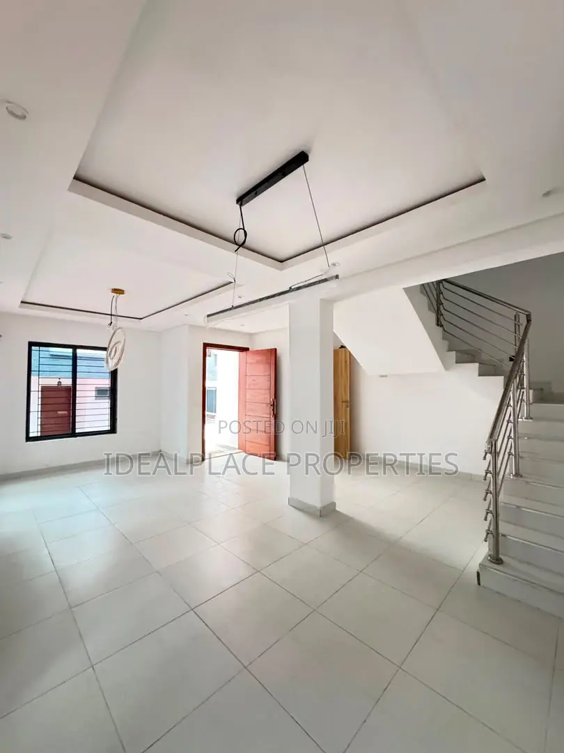 4bdrm Duplex in Opebi for sale