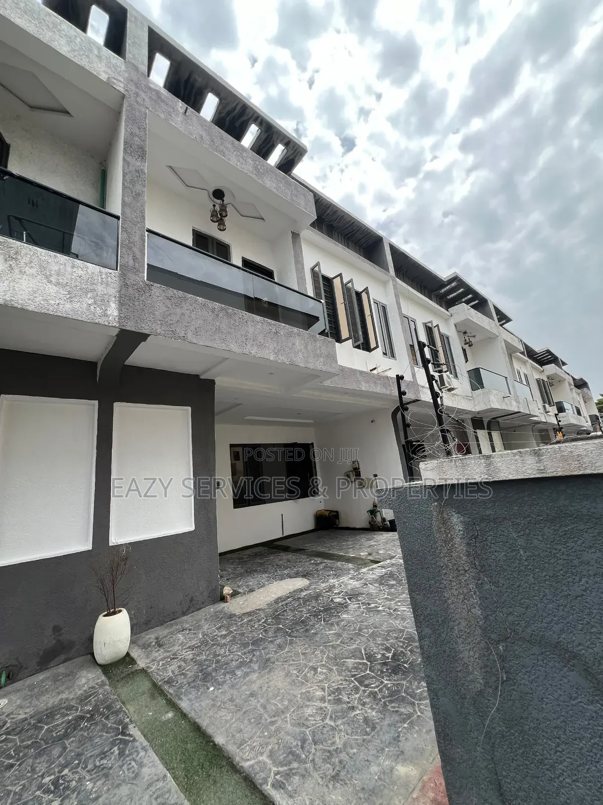 1bdrm Shared Apartment in Gated And Secured, Ikate for rent