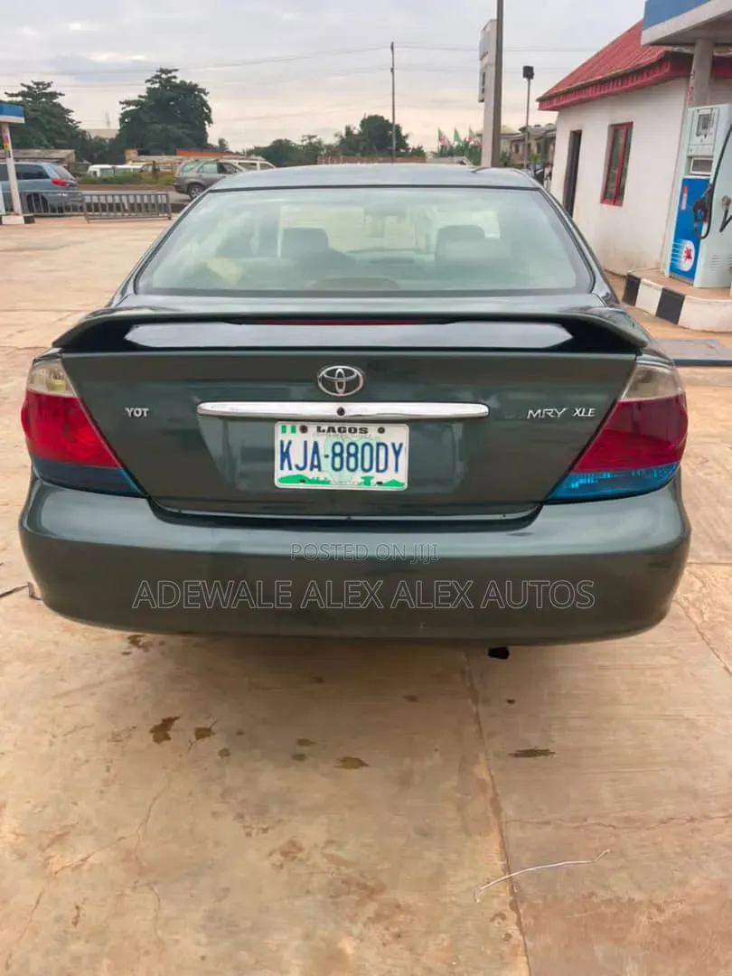 Toyota Camry 2004 Green