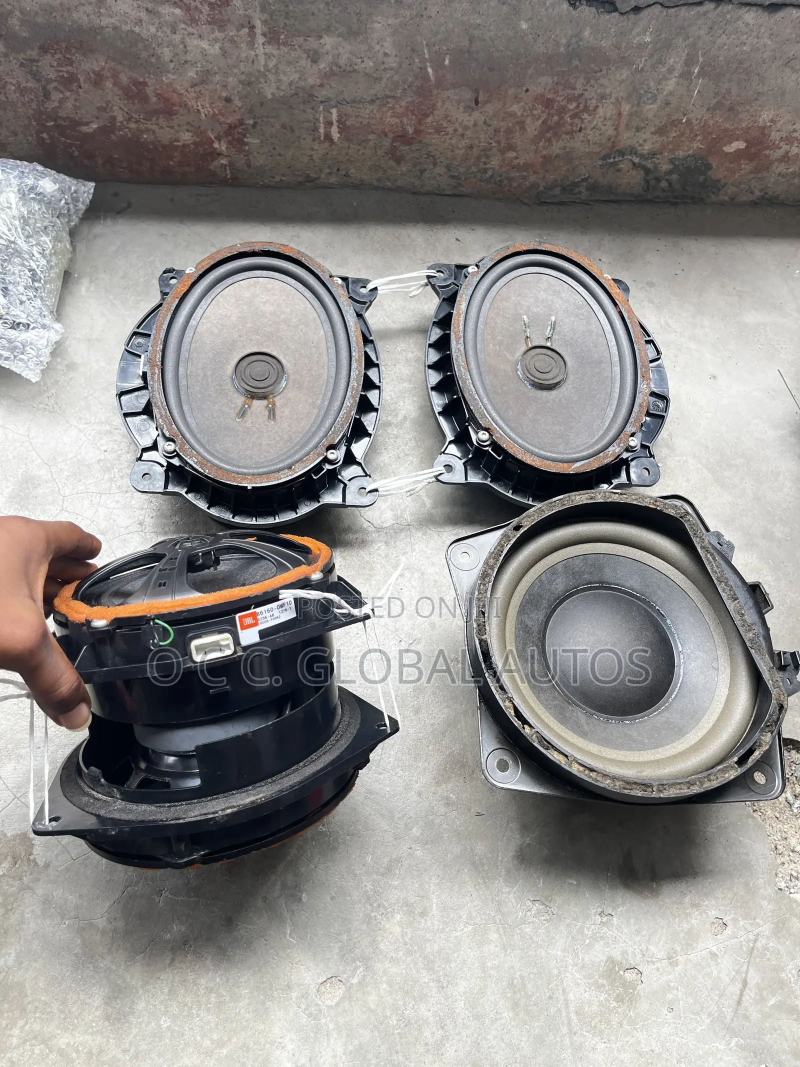 Set of JBL Speakers Front and Back With Booth Woofer Lexus Es350