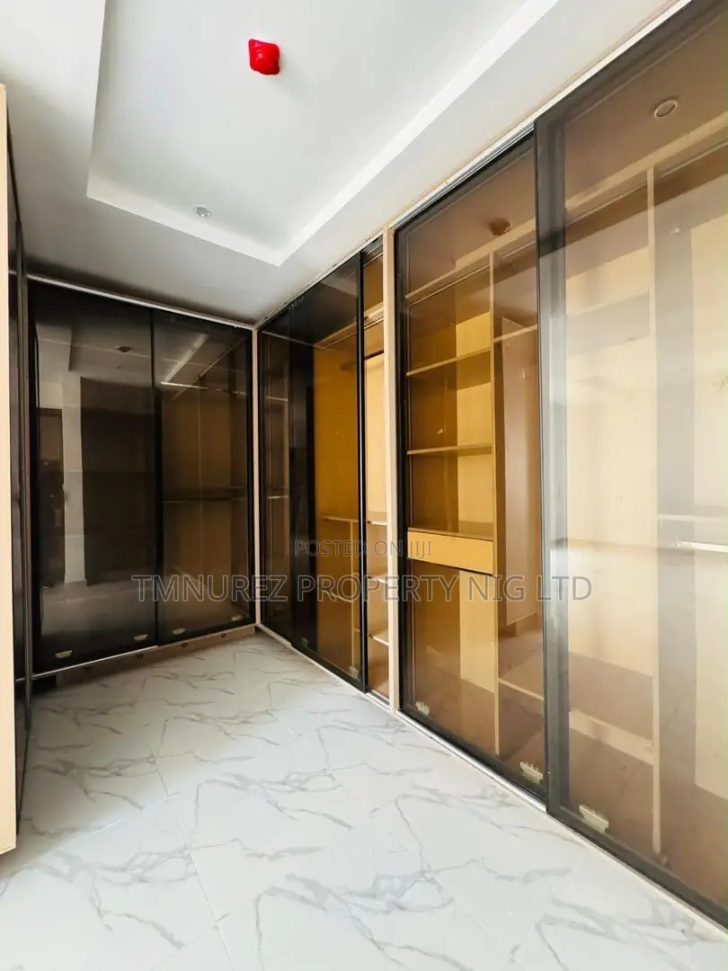 5bdrm Duplex in Omole Phase 1 for sale