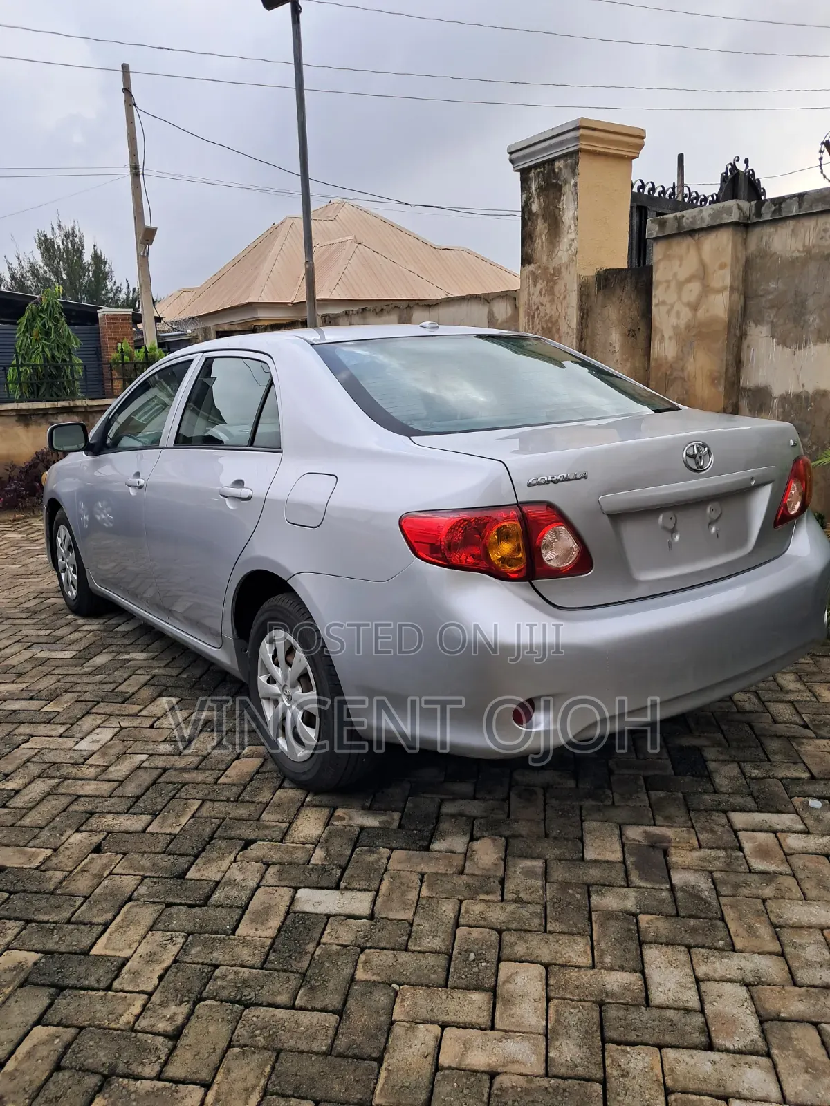 Toyota Corolla LE 4dr Sedan (1.8L 4 cyl 4A) 2009 Silver