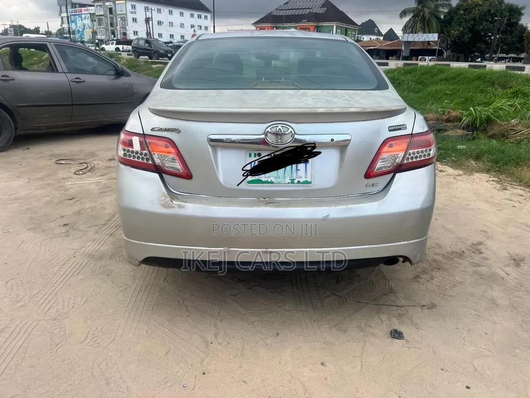 Toyota Camry 2008 Silver