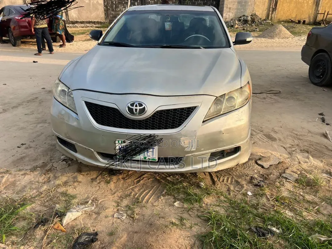 Toyota Camry 2008 Silver