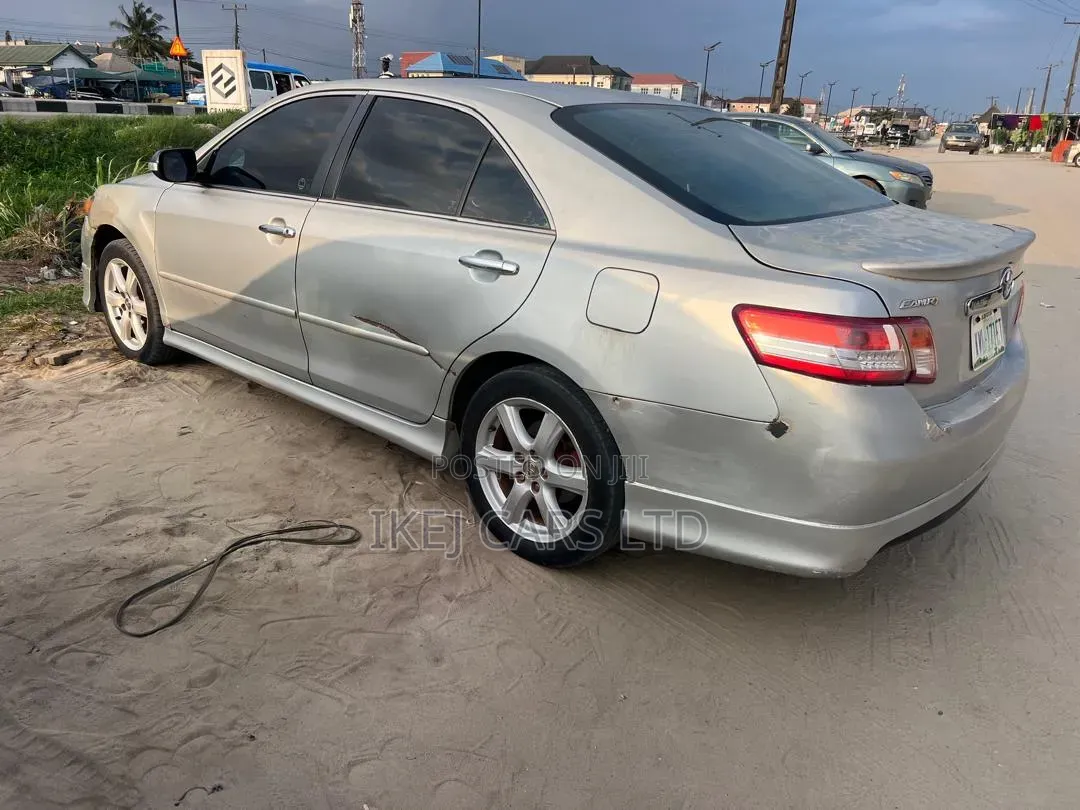 Toyota Camry 2008 Silver