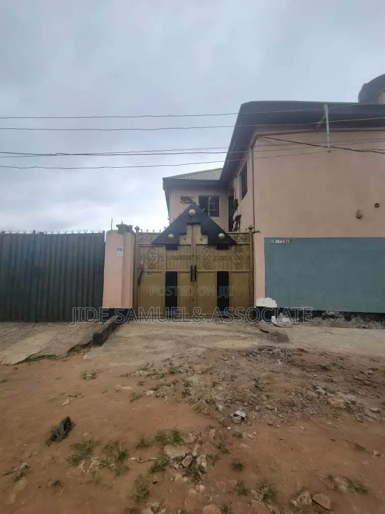 1bdrm Apartment in Ayobo for rent