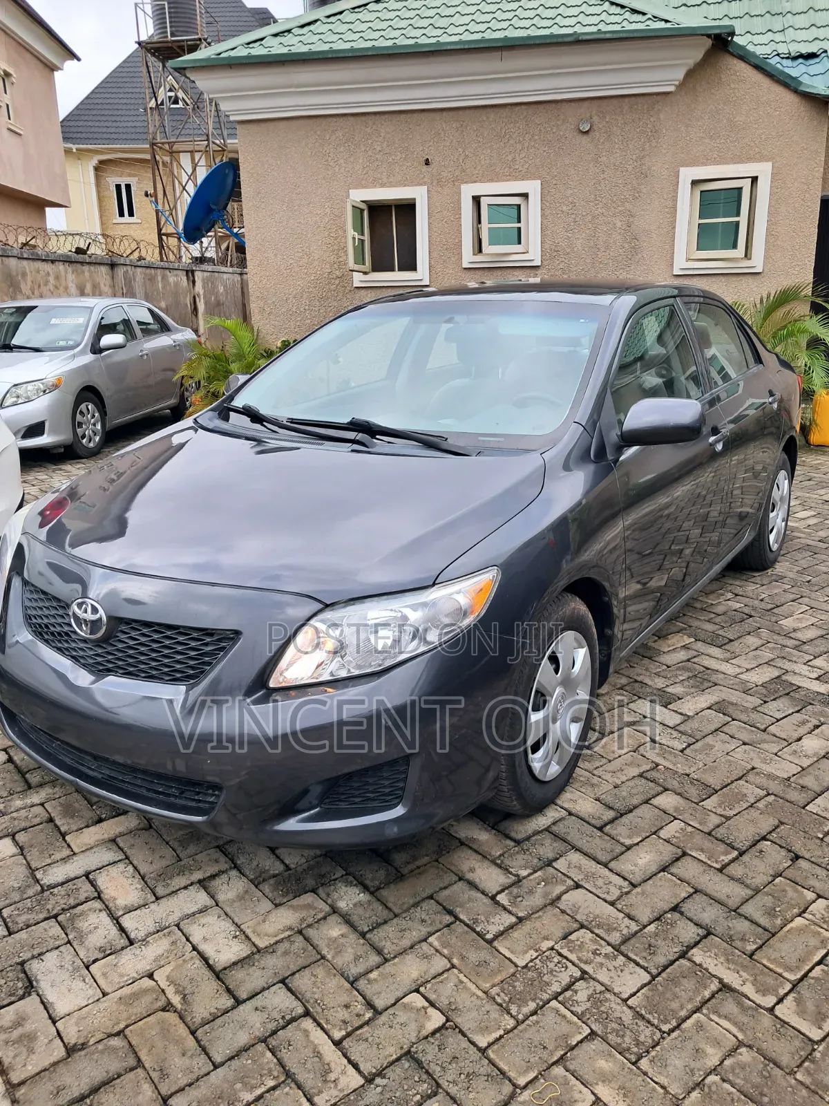 Toyota Corolla LE 4dr Sedan (1.8L 4 cyl 4A) 2009 Gray