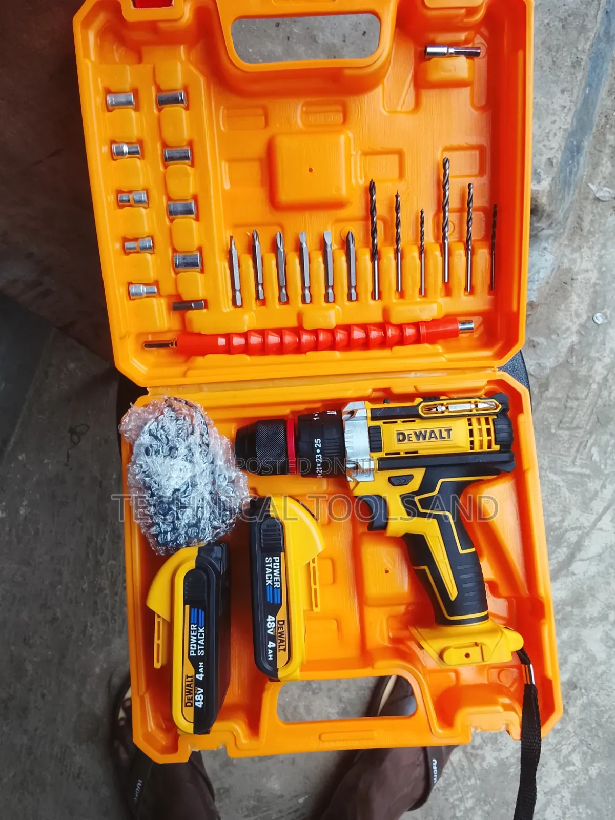 DeWalt Cordless Drill Machine