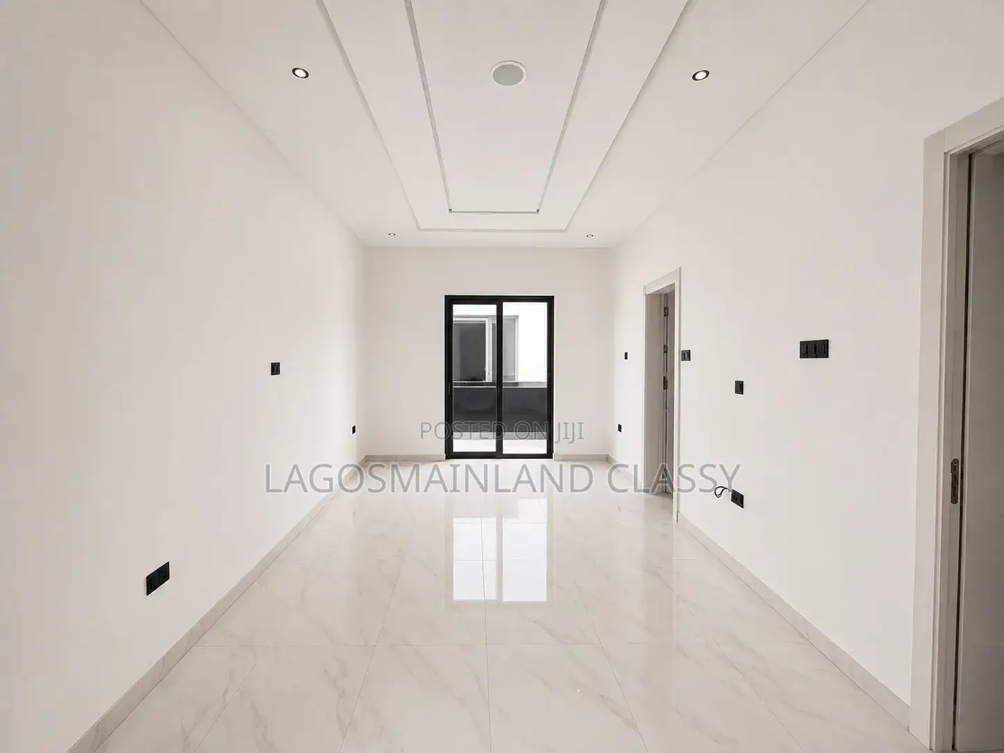 Furnished 5bdrm Duplex in Gra for sale